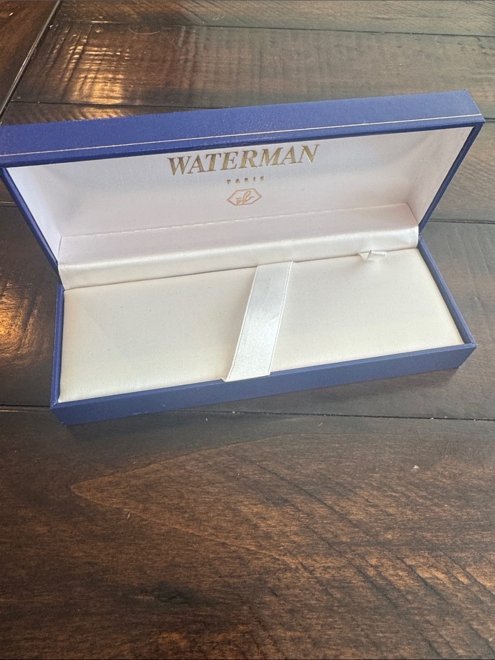 Waterman Paris Blue and White Jewelry/Accessory or Pen Case